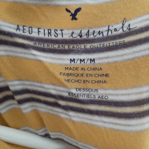 Cute AE tanktop - Picture 2 of 3